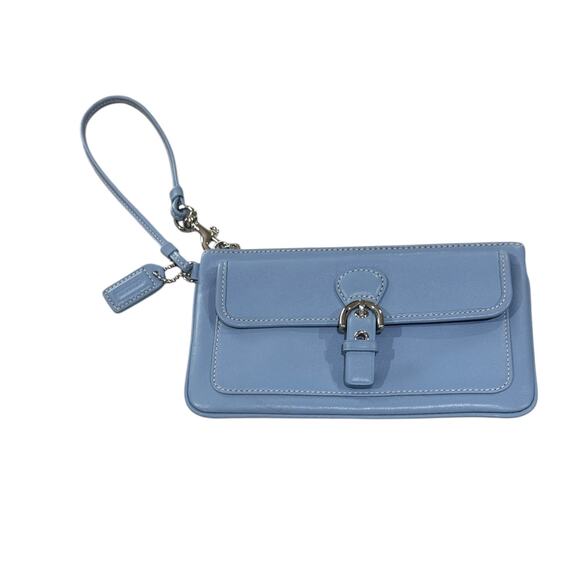 ViNTaGe Y2K COACH Soho Powder Blue Leather Buckle Wristlet - Picture 1 of 8